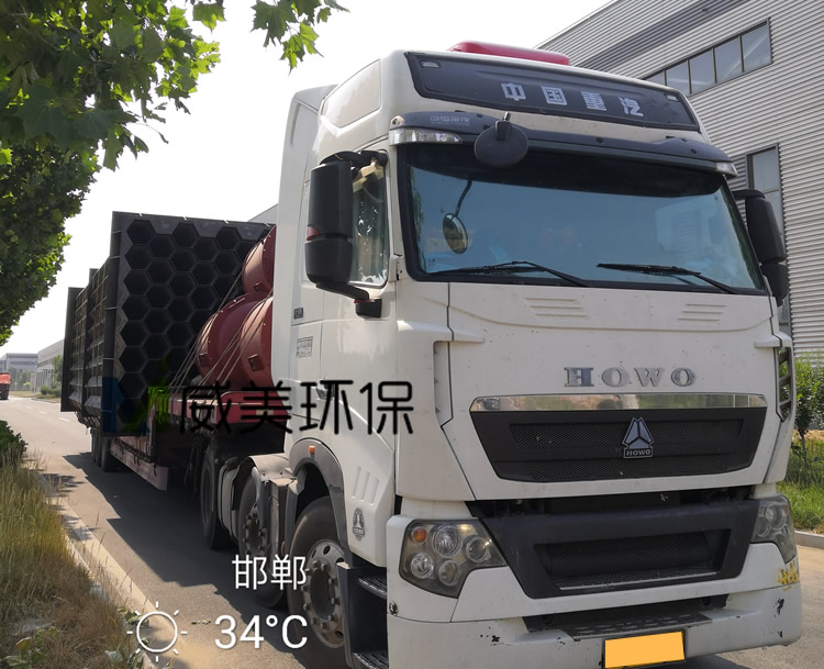 戰(zhàn)高溫 斗酷暑 四川磷化工靜電除霧器施工現(xiàn)場干勁十足